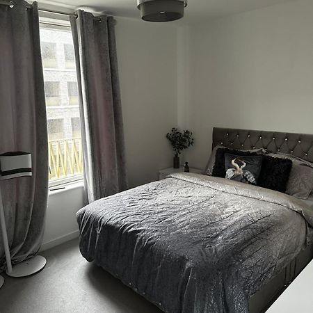 Barking Riverside Thamesmead  Εξωτερικό φωτογραφία